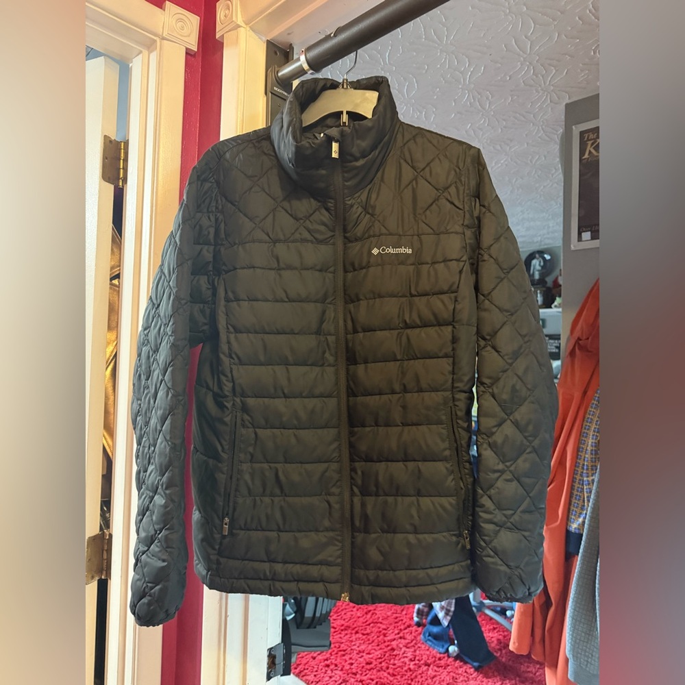 Columbia Dark Quilted Outerwear